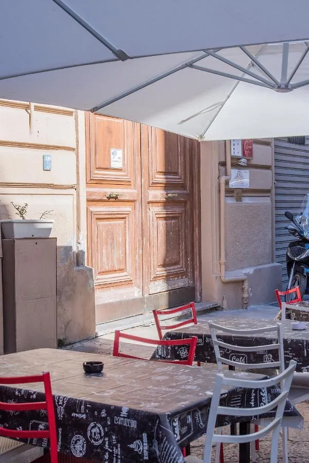 B&B Cernisi Palermo Bed & Breakfast