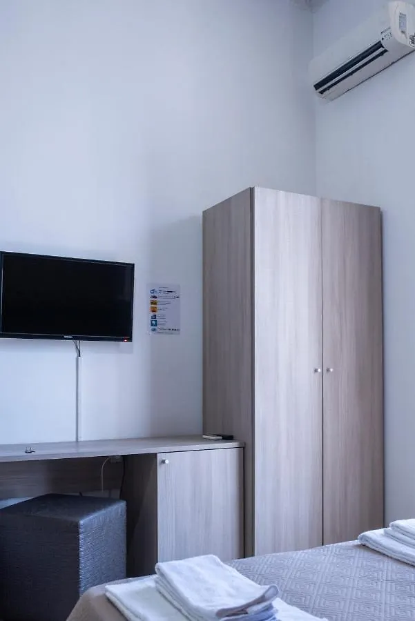 B&B Cernisi Palermo 0*,